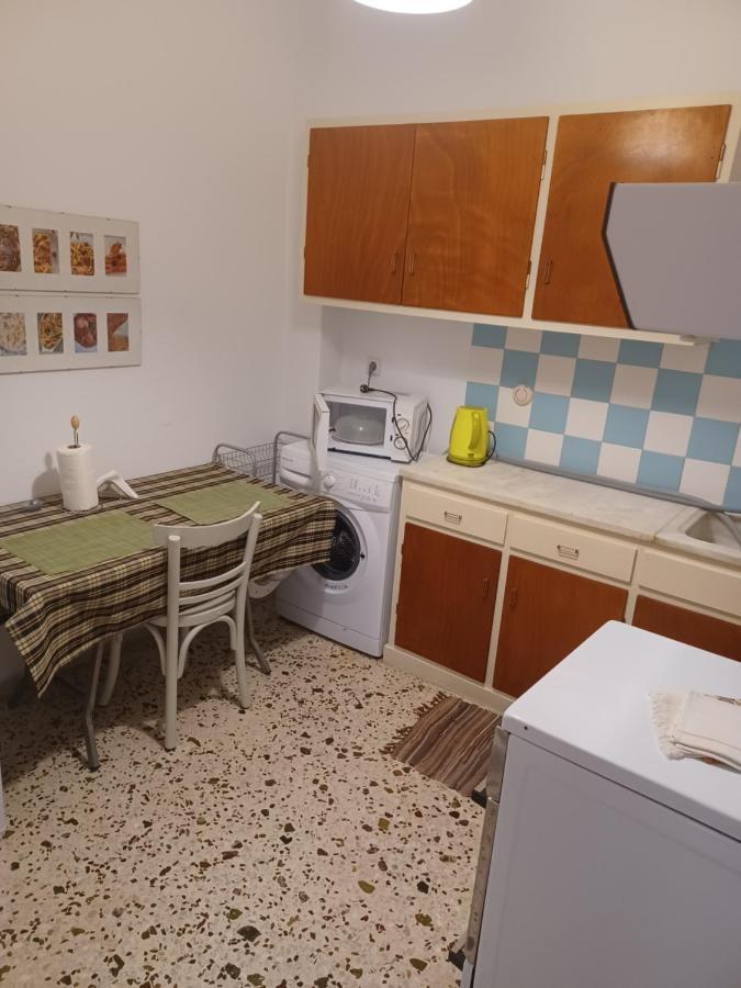 Seaside Family Apartment Loutraki Kültér fotó